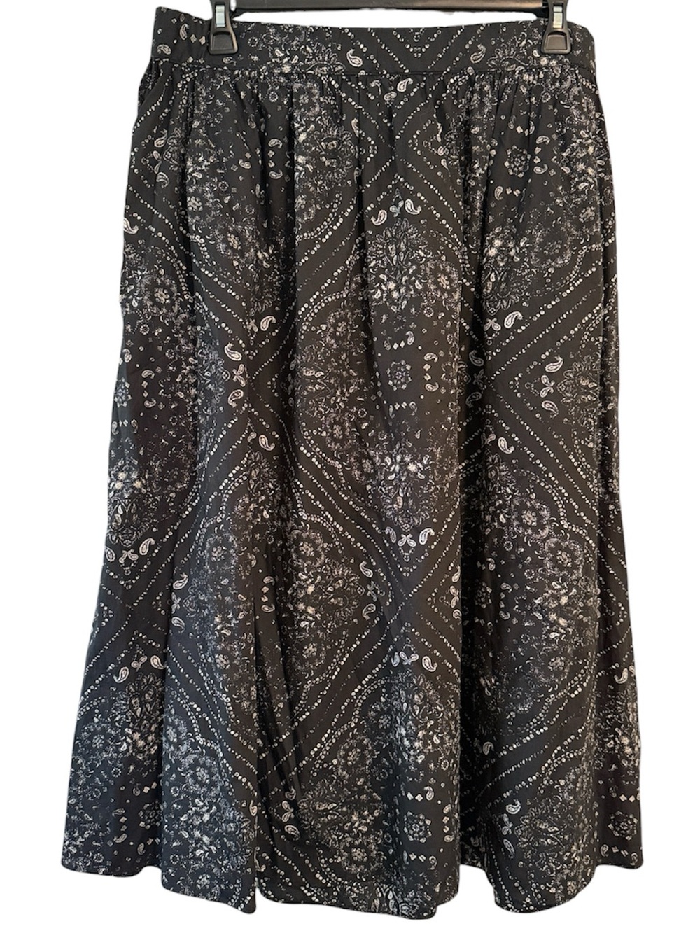 Simply Vera Vera Wang Black and White 100% Cotton Bandana Print Midi Skirt NWT
